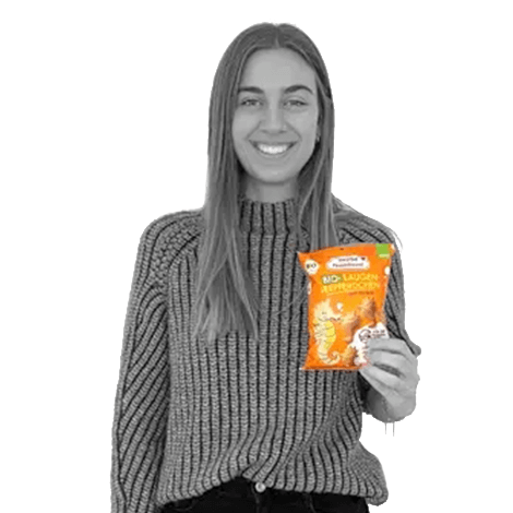 Leonie mit Laugenseepferdchen